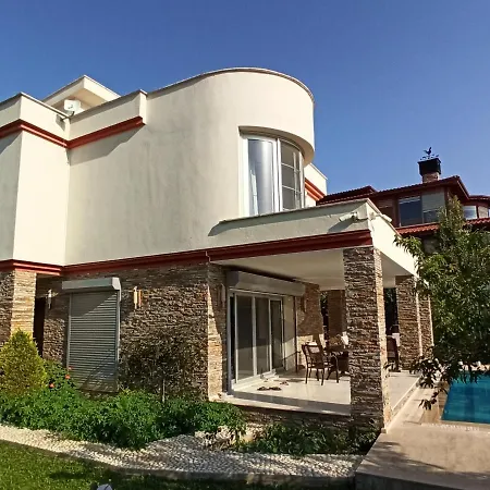 Dora Вилла *